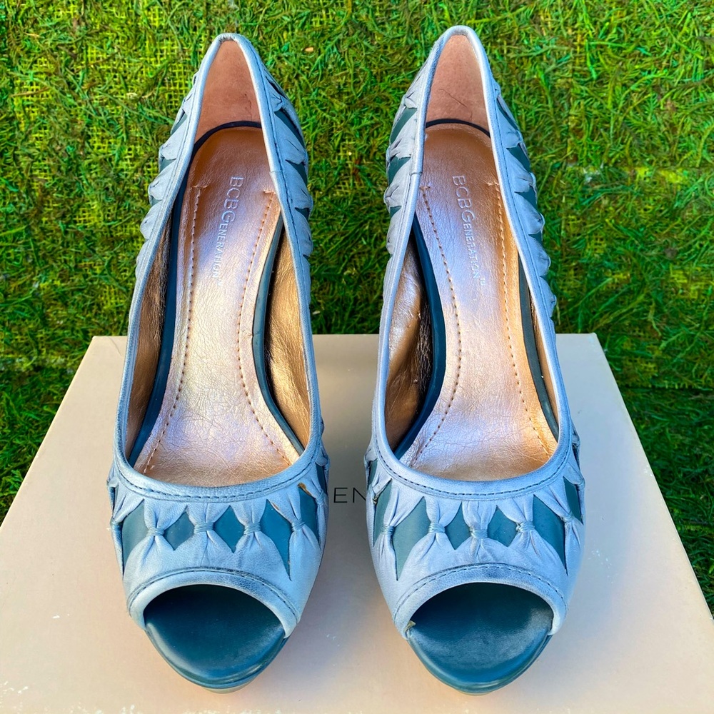 bcbgmaxazria heels